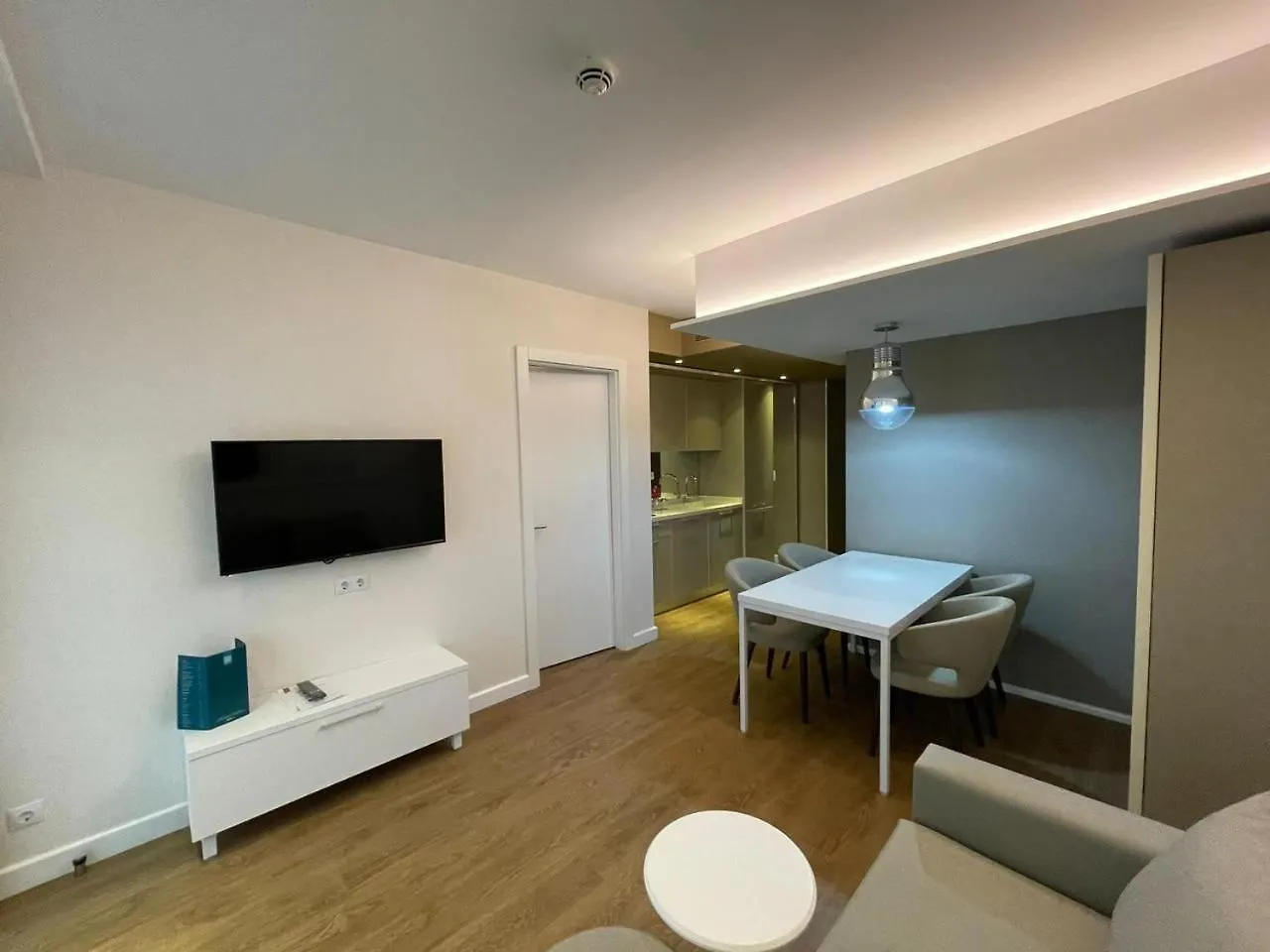 Batumi Alliance Palace Elegance Angisa Apartment